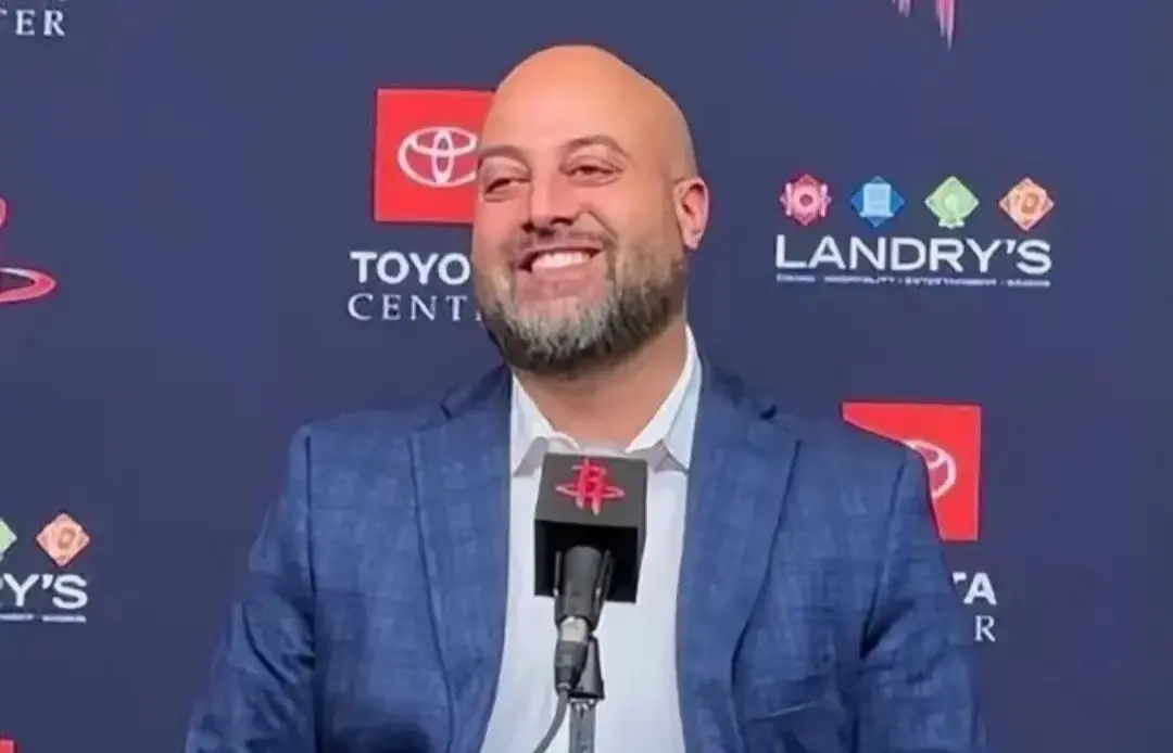 第四位, 新赛季未来, 秀权在交易 第四位, 新赛季未来, 秀权在交易